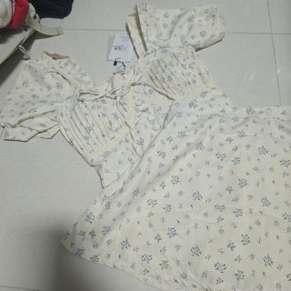 (Category: ) located in . Submitted by belleess (Listing ID 1445540608, Image 1). Description: .