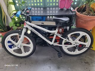 (Category: ) located in . Submitted by ocgarage (Listing ID 1445425447, Image 1). Description: .