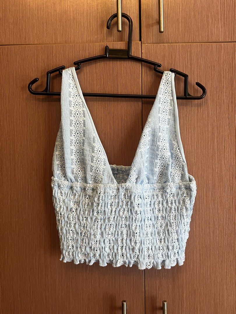 Cute Baby Blue Summer Top (Category: Sleeveless) located in Taguig. Submitted by gingerfinds (Listing ID 1445456146, Image 1). Description: .