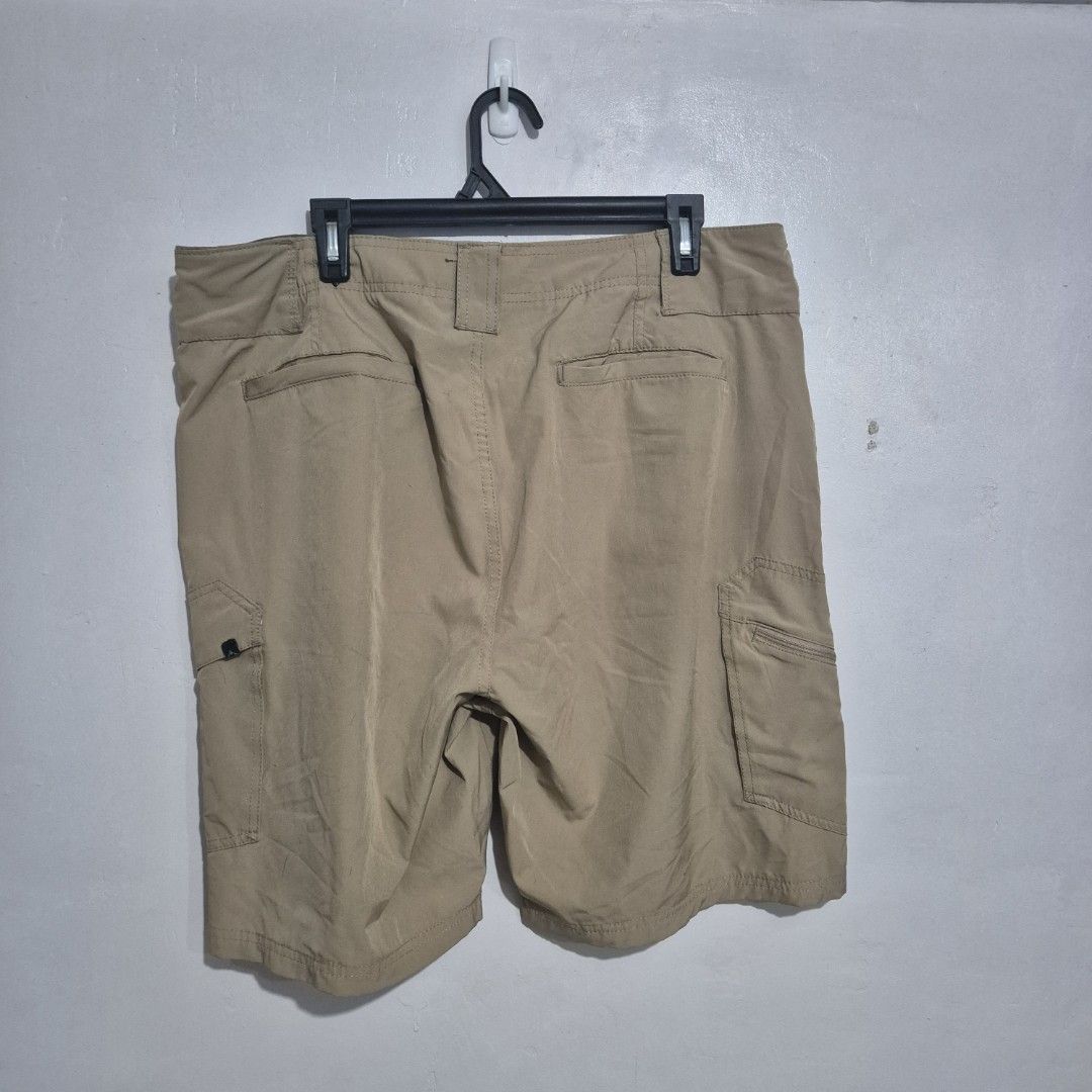 DENALI Cargo Shorts Size 36 Khaki (Category: Shorts) located in Makati City. Submitted by paengdong (Listing ID 1445599386, Image 3). Description: Size 36-38 Length - 21 need wash 300 shipped.