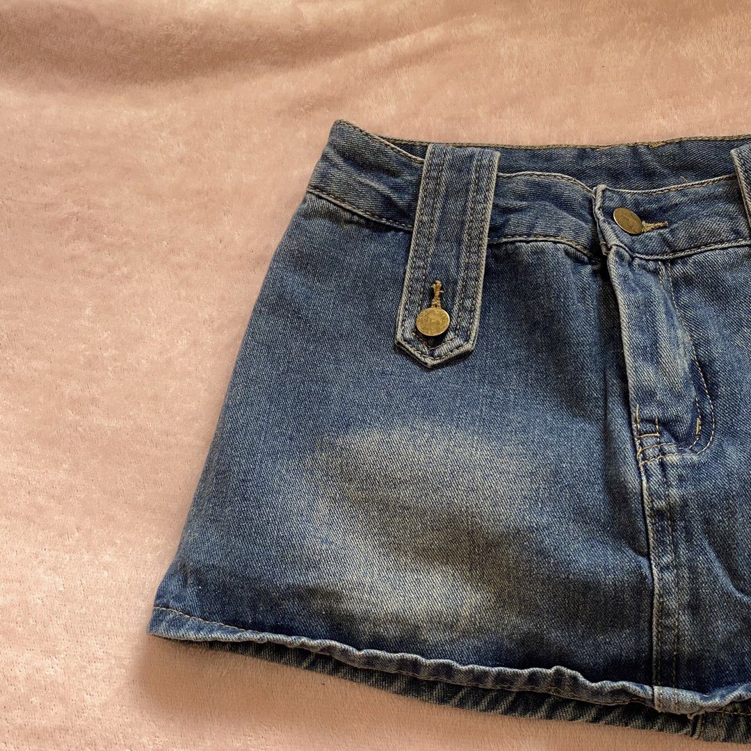 distressed denim mini skirt with belt (Category: Skirts) located in Marikina City. Submitted by chxchow (Listing ID 1445529644, Image 2). Description: - thrifted - fits 25-26” waist comfortably - worn once. stored after washing. rfs: not my size anymore 😔.