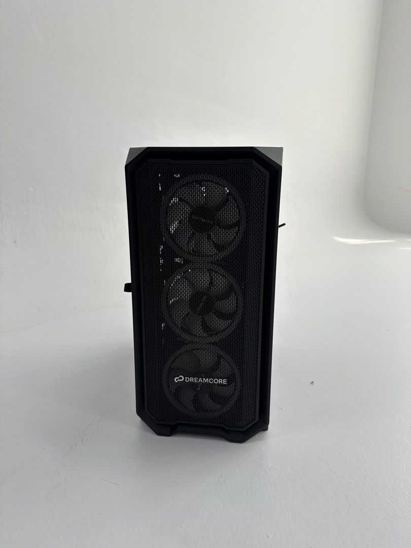 Dreamcore Gaming PC with RTX Graphics Card490090956221337600