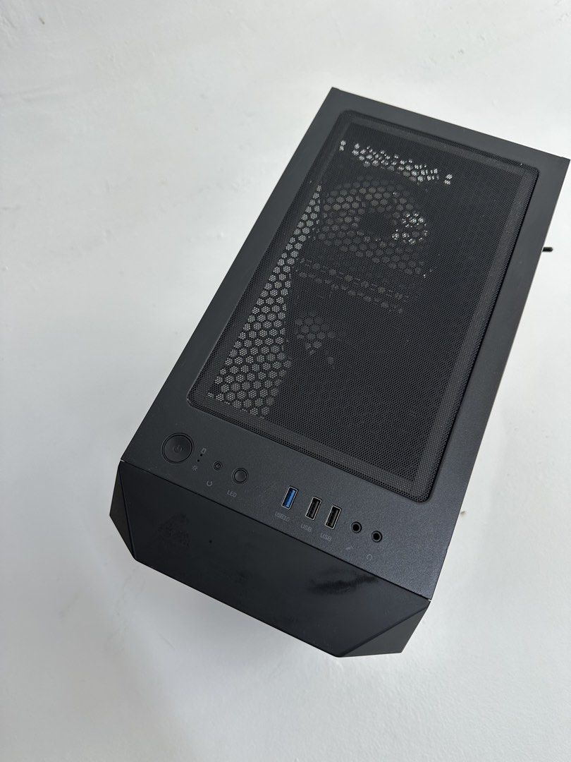 Dreamcore Gaming PC with RTX Graphics Card490090956221337601