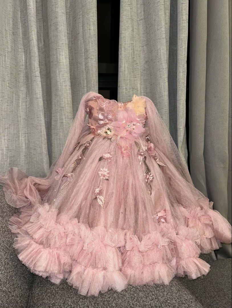 Fairy Gown 1st Birthday (Category: Evening dresses & gowns) located in Nasugbu. Submitted by _mainbudols (Listing ID 1445535665, Image 2). Description: 🌸 FOR SALE | Fairy Princess Gown & Accessories 🌸 Used only once during my daughter’s 1st birthday photoshoot and celebration. 💕 ✨ Excellent condition ✨ Perfect for birthdays, photoshoots, fairy-themed parties, and dress-up. 📩 Message me!.
