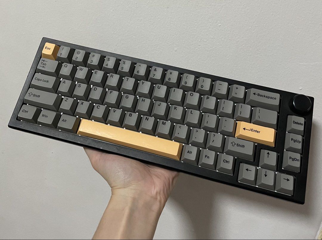 Fantech Maxfit67 (read descri) (Category: Computer Keyboard) located in Manila. Submitted by russhh (Listing ID 1445498648, Image 2). Description: Fantech Maxfit67 (w/mods) Gateron Milky Yellow Switch 67 Keys No issue keeb is barely used Complete Modded by Ar.KEYSPH (can provide proof of convo) Rfs: Upgrade Loc: mnl MOP: Maya.