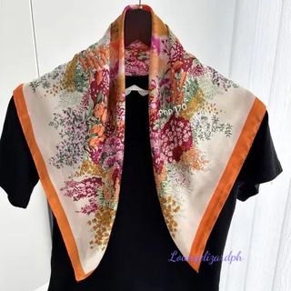 (Category: ) located in . Submitted by lineagecouture (Listing ID 1445500275, Image 1). Description: .