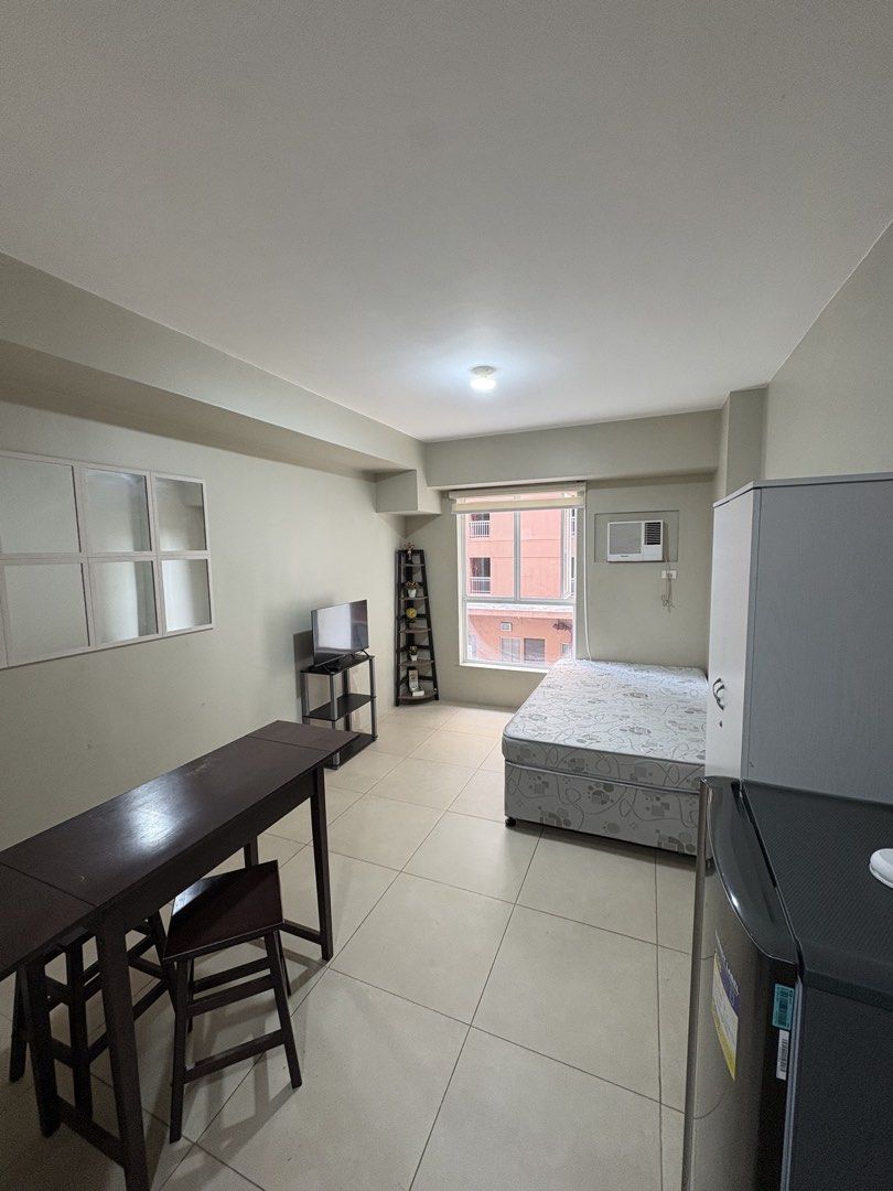 FOR RENT Avida Sucat Parañaque Tower8 (Category: Apartments & Condos) located in Paranaque City. Submitted by mhablado.tg8realtycorp. (Listing ID 1445459430, Image 1). Description: FOR RENT Studio unit condo near PATTS,MOA & NAIA 15K‼️ 15K‼️ 15K ONLY INCLUSIVE CONDO DUES‼️ ☆ 𝐅𝐎𝐑 𝐑𝐄𝐍𝐓 ☆ AVAILABLE 𝐅𝐎𝐑 𝐑𝐄𝐍𝐓: Fully Furnished Studio Unit in Avida Towers Sucat- Dr. A. Santos Avenue, Parañaque city 𝐏𝐑𝐎𝐏𝐄𝐑𝐓𝐘 𝐃𝐄𝐓𝐀𝐈𝐋𝐒 STUDIO UN