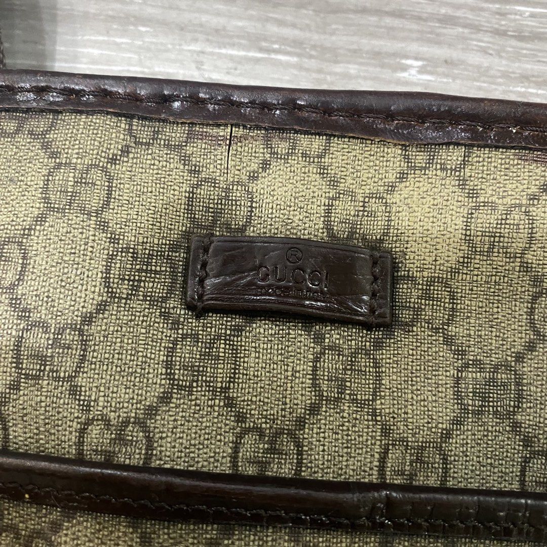 Gucci Monogram Sling bag (Category: Luxury Bags & Wallets) located in Iloilo. Submitted by .dresshttps (Listing ID 1445493710, Image 2). Description: Rank B Sign of Used No Major Flaws .