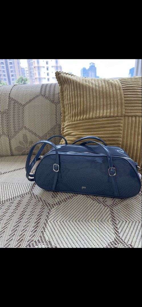 GVN Baguetter Bag (Denim) (Category: Luxury Bags & Wallets) located in Manila. Submitted by hannahlguan (Listing ID 1445468682, Image 1). Description: Got this from their second release of the baguette. -Rarely Used -Has its own storage -In Good Condition -W/ Dust Bag -RFS: Want to upgrade and Not using anymore -J&T or Lalamove (shouldered by buyer).