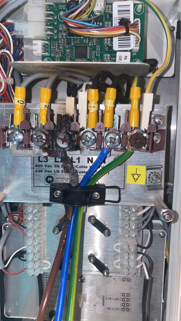(Category: ) located in . Submitted by handyman.om (Listing ID 1445506695, Image 1). Description: .
