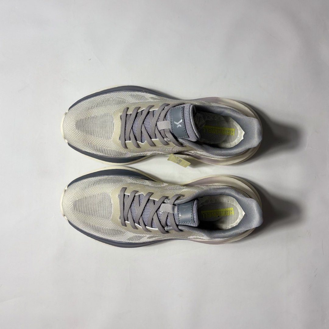 Hawkwell nurse Running Shoes (Category: Sneakers) located in Baguio. Submitted by suffering (Listing ID 1445591988, Image 3). Description: - Lightweight running shoes - Breathable mesh upper for ventilation - Comfortable cushioning for your runs - Versatile neutral colorway - Ideal for training and everyday use.