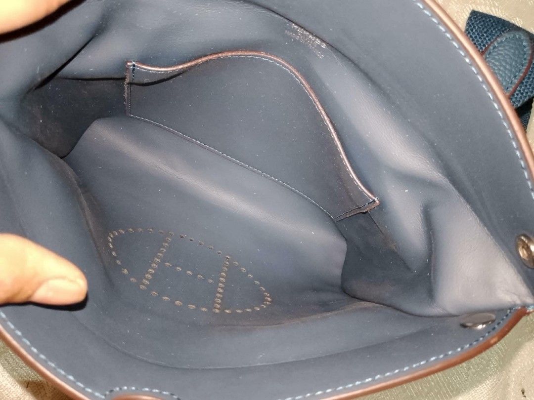 Hermes (Category: Luxury Bags & Wallets) located in Tuguegarao City. Submitted by starzeke (Listing ID 1445596039, Image 3). Description: Pakibasa po‼️ ❤️Dear Buyers💚 Hindi ako makareply sa inyo, nakalimit kasi message sa carousel, nababasa ko lang cia. hanapin nio na lang po sa fb parehong pangalan po nakalagay sa profile pics. Pm nio ako dun and your Tawad☺️ or Chat me in watsapp LOCATION: TUGUEGARAO CAGAYAN 🎀- Starzeke Thriftshop and Japan A