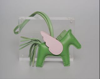 (Category: ) located in . Submitted by shop.piee (Listing ID 1445537128, Image 1). Description: .