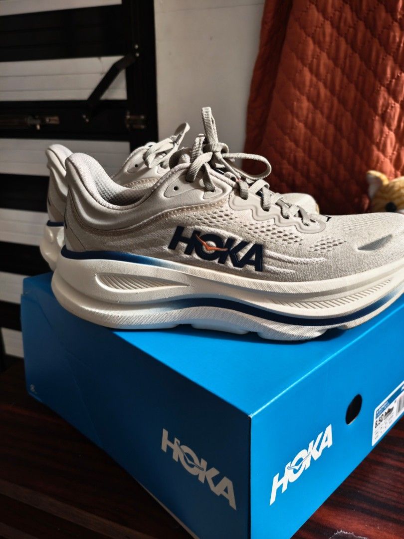 Hoka Bondi 9 Running Shoes (Category: Sneakers) located in Marikina City. Submitted by cashncastle (Listing ID 1445485901, Image 2). Description: - Original box and reciept - running and everyday wear - Bought at footlocker Gateway - Max Cushion - Perfect for Conditioning, Running Rfs: Need Funds Fixed Price.