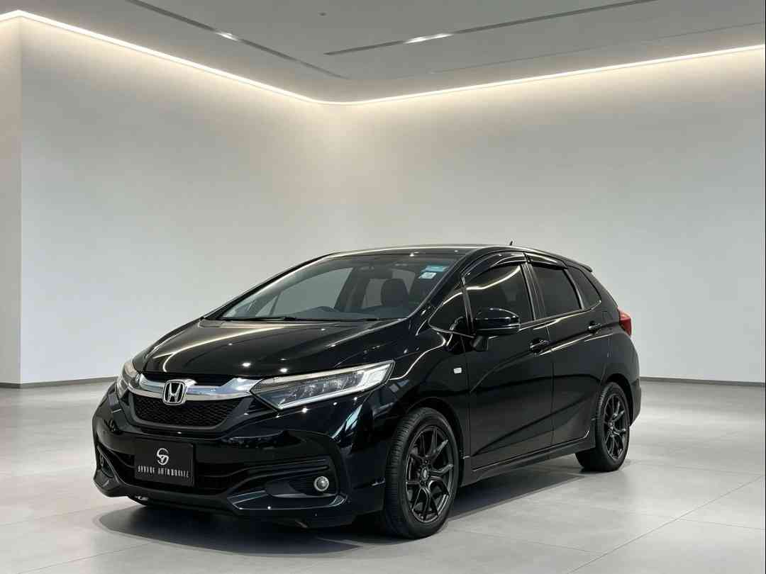(Category: ) located in . Submitted by sphereautomobile (Listing ID 1445459989, Image 1). Description: .