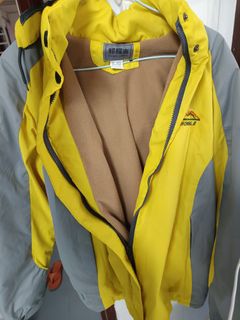 (Category: ) located in . Submitted by goldwhite (Listing ID 1445439205, Image 1). Description: .
