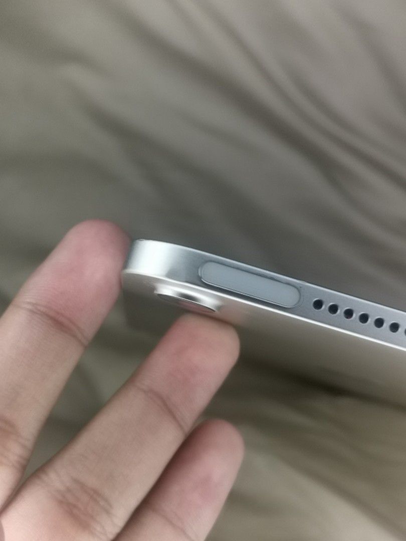 Ipad Mini 6 64 gb (Category: iPad) located in Manila. Submitted by rivvlekidspreloved. (Listing ID 1445437536, Image 2). Description: Last price na po wifi used only may dent po banda aa power button working touch id no issue aside sa dent nasa pic na.