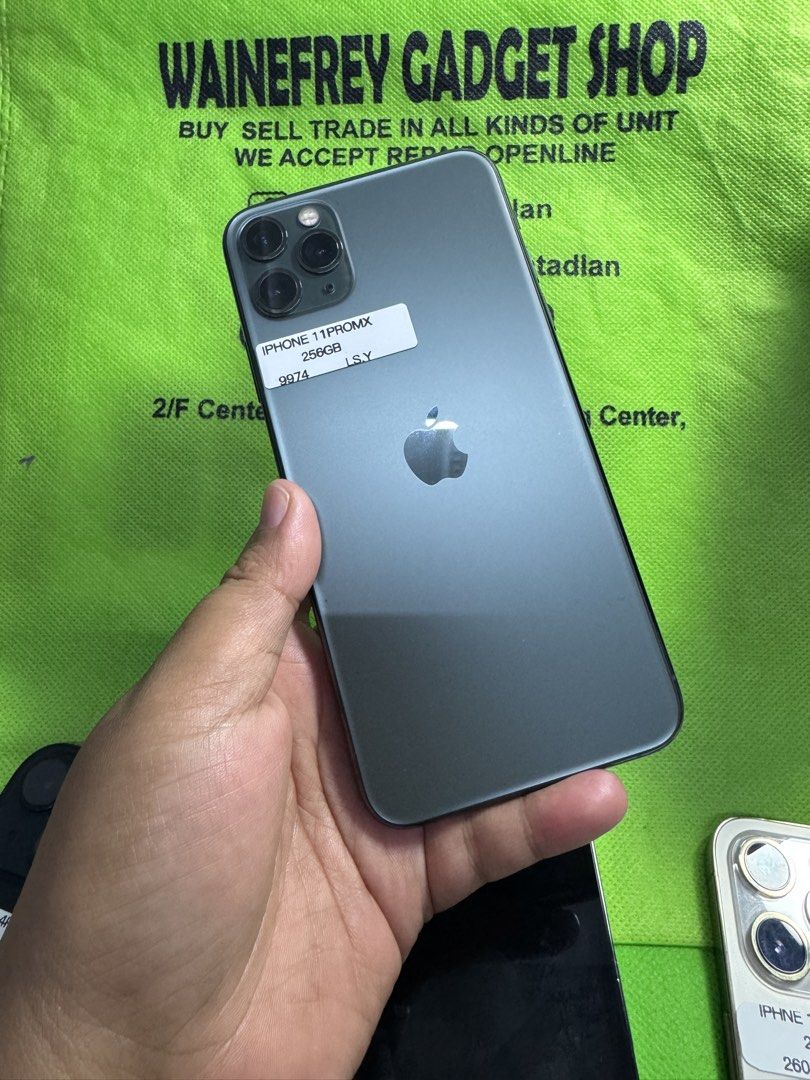 iPhone 11 Promax 256gb (F.U) (Category: iPhone 11 Series) located in San Juan City. Submitted by wainefreygadgetshop (Listing ID 1445594149, Image 1). Description: iPhone 11 Promax 256gb (F.U) (NTC APPROVED ) (PLEASE SEARCH MO NALANG FULL SPECS) ALL GOODS AT WORKING NO REPAIR HISTORY PEDE PANG BACK UP PHONE SCREEN TESTED SIGNAL TEST CAMERA SOBRANG LINAW 95% BATTERY HEALTH MAY TRUE TONE MAY FACE I.D HONEST ISSUE ILALAGAY SA NOTE KUNG MERON MAN PAR