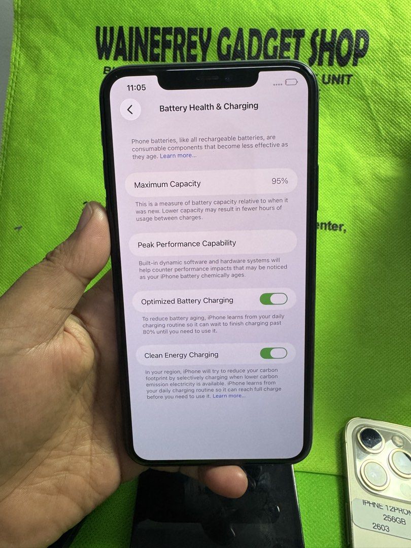 iPhone 11 Promax 256gb (F.U) (Category: iPhone 11 Series) located in San Juan City. Submitted by wainefreygadgetshop (Listing ID 1445594149, Image 3). Description: iPhone 11 Promax 256gb (F.U) (NTC APPROVED ) (PLEASE SEARCH MO NALANG FULL SPECS) ALL GOODS AT WORKING NO REPAIR HISTORY PEDE PANG BACK UP PHONE SCREEN TESTED SIGNAL TEST CAMERA SOBRANG LINAW 95% BATTERY HEALTH MAY TRUE TONE MAY FACE I.D HONEST ISSUE ILALAGAY SA NOTE KUNG MERON MAN PAR