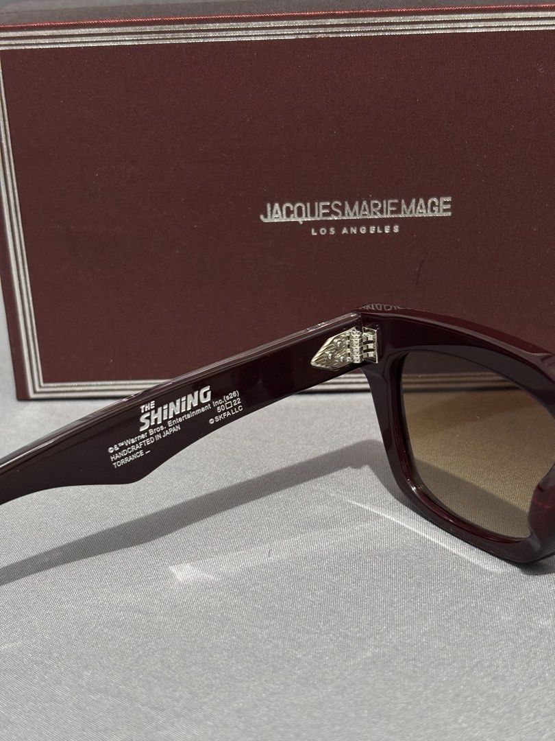 Jacques Marie Mage Dealan Epoxy II (Category: Luxury Accessories) located in Dagupan City. Submitted by raregrail.co (Listing ID 1445550906, Image 3). Description: Jacques Marie Mage Dealan Epoxy II Classis Handcrafted in Japan 10mm cured cellulose acetate frame in bordeaux empire with custom double-laminated temples composed of clear exteriors and bordeaux empire interiors .