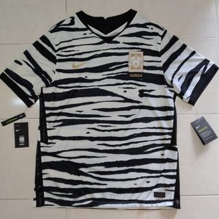 (Category: ) located in . Submitted by MSZ_Football_kits_Store (Listing ID 1445540146, Image 1). Description: .