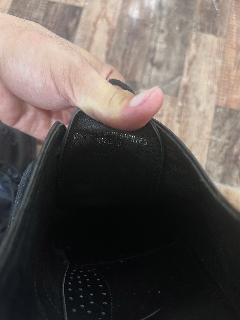 JIRRAS Genuine leather shoes size 10 (Category: Casual Shoes) located in Calapan. Submitted by ramstore11 (Listing ID 1445455253, Image 3). Description: No issues Size 10 PAYMENT: VIA GCASH/BANK TRANSFER (BUYER MUST SHOULDER SHIPPING FEE) MODE OF DELIVERY: JNT Loc Calapan.