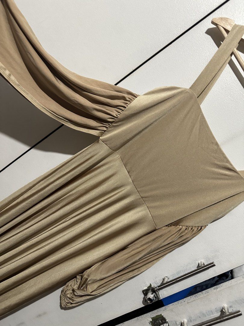 Karimadon Gold Evening Long Gown - Small (Category: Evening dresses & gowns) located in Manila. Submitted by shopkriscloset (Listing ID 1445466896, Image 3). Description: Used thrice only. Last photo not mine, photo grabbed from karimadon page for sample when worn. Photo credits to the owner. .