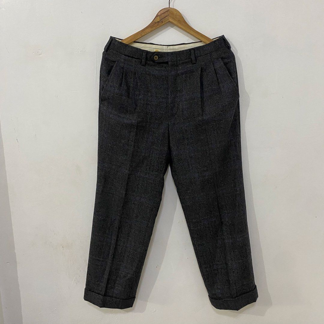 Kiton Napoli Cashmere Wool Trousers (Category: Trousers) located in Las Pinas. Submitted by declutter_thing69 (Listing ID 1445511538, Image 1). Description: Kiton Napoli Cashmere Wool Trousers Legit Excellent size 46 32 inches Waist 36 inches Length.