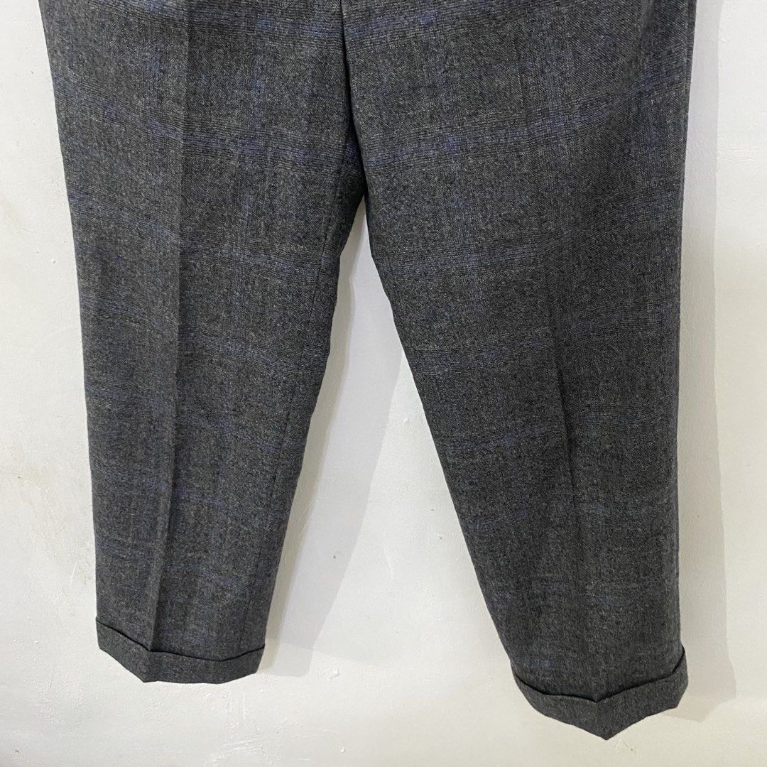 Kiton Napoli Cashmere Wool Trousers (Category: Trousers) located in Las Pinas. Submitted by declutter_thing69 (Listing ID 1445511538, Image 3). Description: Kiton Napoli Cashmere Wool Trousers Legit Excellent size 46 32 inches Waist 36 inches Length.