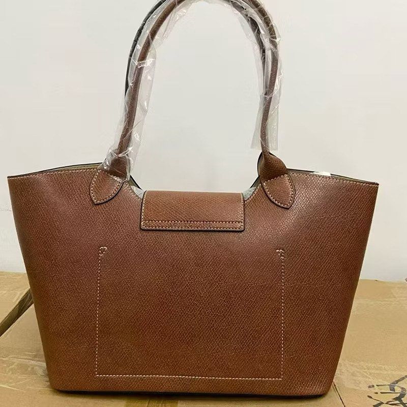 lC leather Bag (Category: Shoulder Bags) located in Manila. Submitted by patchypat01 (Listing ID 1445482473, Image 3). Description: ETA JULY 2-3 .