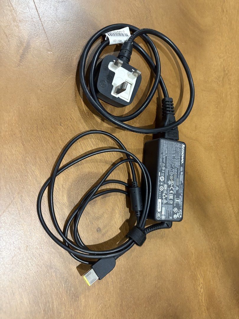 Lenovo AC Adapter Charger Adapter490466471072901122