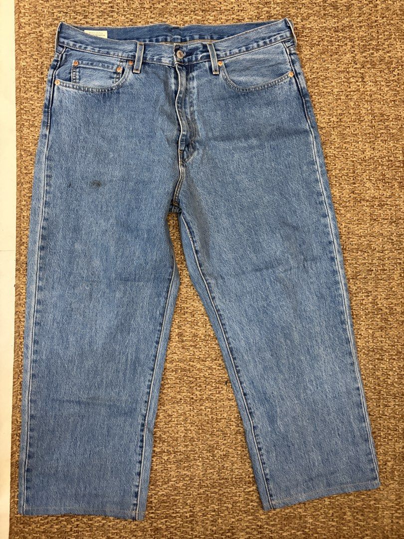 Levis 568 Premium Big E size 36 (Category: Jeans) located in Quezon City. Submitted by bargainbuddiesclub (Listing ID 1445589312, Image 1). Description: Levis 568 Loose Fit Premium Big E Size 36 Blue Jeans Y2K look See pics for details rfs decluttering.