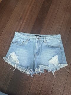 (Category: ) located in . Submitted by ohtaces (Listing ID 1445425434, Image 1). Description: .