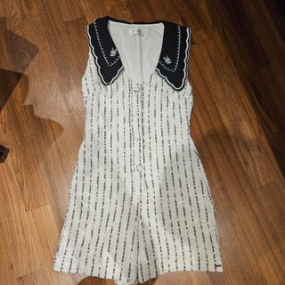 (Category: ) located in . Submitted by fashionistadeclutter (Listing ID 1445565604, Image 1). Description: .