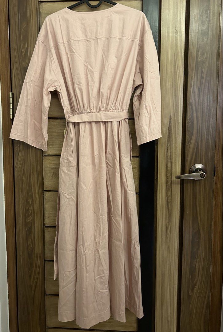 Mango Pink Button-Up Midi Dress with Belt (Category: Dresses) located in Quezon City. Submitted by zen_mollygirl (Listing ID 1445489659, Image 2). Description: - Pink midi dress from Mango - Button-up front - Includes a matching belt - Three-quarter sleeves - Chest pockets - Versatile for casual or dressy wear - Comfortable and stylish.