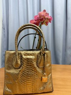 （分類：）位於 。 由 bbkiumom 提交（商品編號 1445563785，圖片 1）。簡介： 。