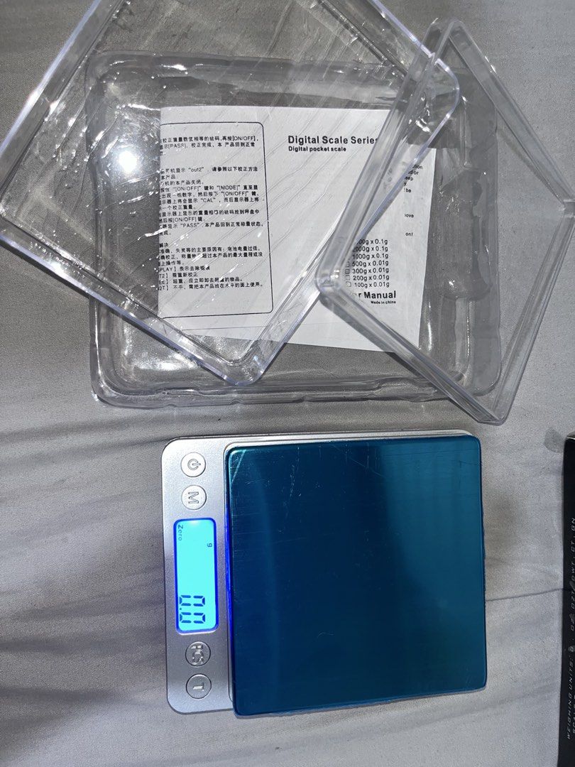 Mini Digital Platform scale | Ingredients Scale | Calorie Scale (Category: Health Monitors & Weighing Scales) located in Manila. Submitted by grandhawk-894b59 (Listing ID 1445515573, Image 2). Description: Max: 3000g d = 0.1g For ingredients scaling For calorie counting With free battery Ready to use.