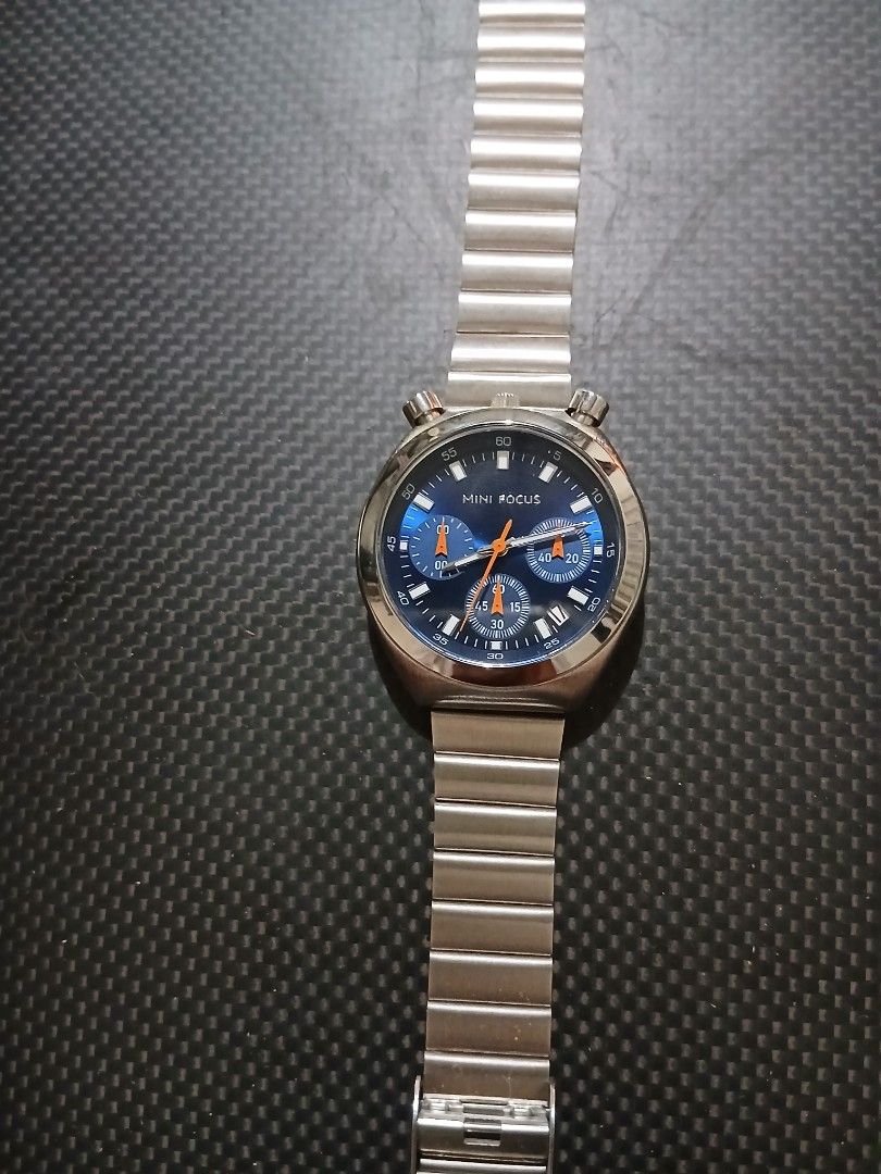 Mini Focus Quartz Chronograph Watch 38mm (Category: Men's Watches) located in Amadeo. Submitted by zeroyr (Listing ID 1445516859, Image 2). Description: Mini Focus Bullhead Quartz Chronograph Watch 38mm Stainless Steel Strap Alloy Case Mineral Glass all functions working, like new. with box add for shipping.