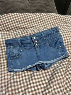 (Category: ) located in . Submitted by yuyen.85 (Listing ID 1445494701, Image 1). Description: .