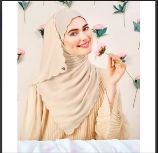 (Category: ) located in . Submitted by shashazy (Listing ID 1445485728, Image 1). Description: .