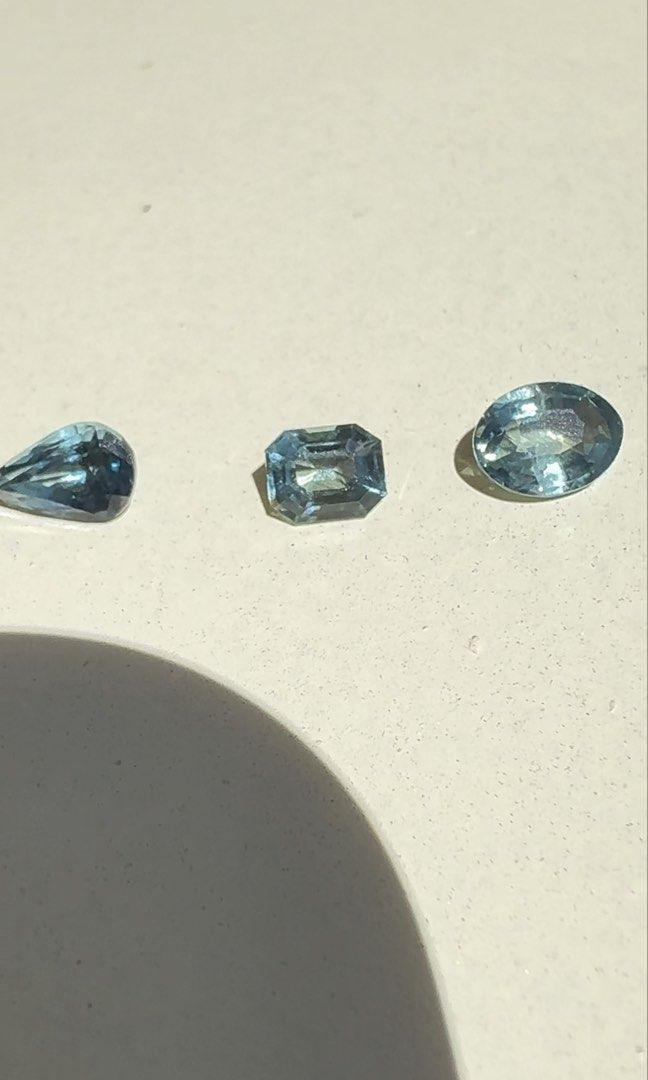 Natural Teal Sapphire with certificate (Category: Precious Stones) located in Valenzuela. Submitted by lablancos (Listing ID 1445438292, Image 1). Description: .