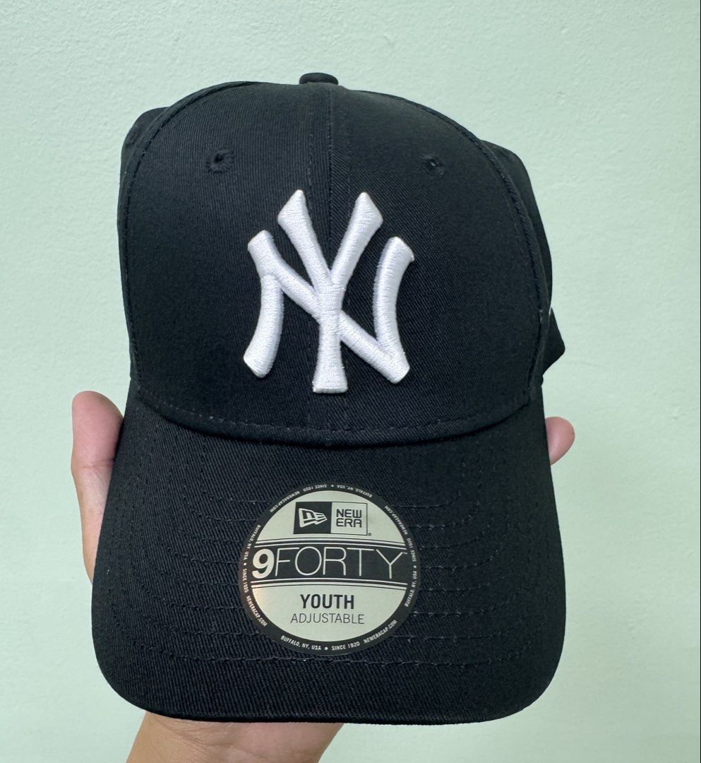 New Era 9FORTY Youth (Category: Caps & Hats) located in Valenzuela. Submitted by zuubee (Listing ID 1445579349, Image 1). Description: 9Forty youth adjustable strap Brand new Php 1,200 + shipping.