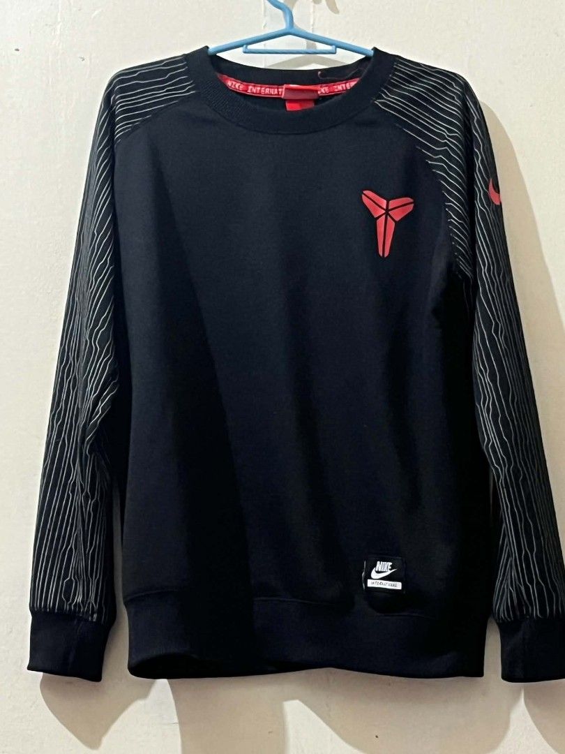 Nike Kobe Bryant Mamba Mentality Black Sweatshirt (Category: Coats, Jackets and Outerwear) located in Manila. Submitted by wisepenguin.369 (Listing ID 1445579909, Image 1). Description: no issue black na black pa kulay Color may vary due to lighting can fit small fittings Authenticity is not guaranteed note: cut wash tag dimes: 18 x 24.