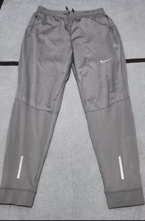 (Category: ) located in . Submitted by OneStop_ThriftShop_Mo (Listing ID 1445574045, Image 1). Description: .