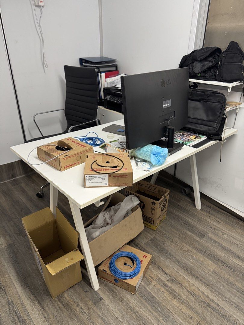 Office/Study Table (Category: Tables & Sets) located in Singapore. Submitted by mysticdolphin-cacc (Listing ID 1445486128, Image 2). Description: 3 units of L1.6 x W800 x H750 1 unit of L1.4 x W800 x H750 .