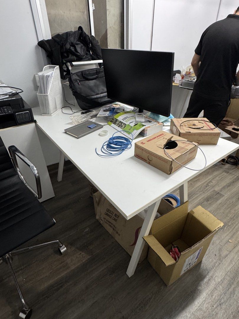 Office/Study Table (Category: Tables & Sets) located in Singapore. Submitted by mysticdolphin-cacc (Listing ID 1445486128, Image 1). Description: 3 units of L1.6 x W800 x H750 1 unit of L1.4 x W800 x H750 .
