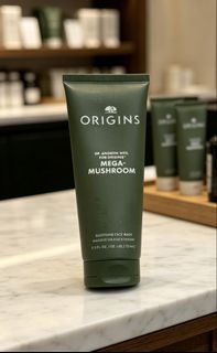 (Category: ) located in . Submitted by cosmeticsdeals (Listing ID 1445555625, Image 1). Description: .