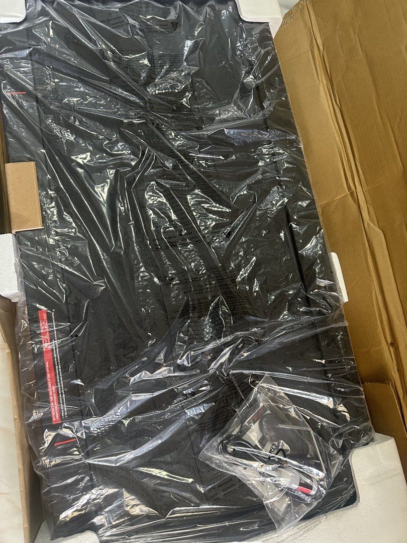 P2 Pro 4in1 Vibration Walkingpad with Incline (Category: Cardio & Fitness Machines) located in Quezon City. Submitted by SomeThingsMustGo.ph (Listing ID 1445593252, Image 3). Description: Brand New P2 Pro 4in1 Vibration Walkingpad with Incline ₱7,000 📍Novaliches, Qc.
