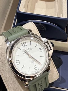 (Category: ) located in . Submitted by itsyourwatches (Listing ID 1445443494, Image 1). Description: .