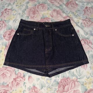 (Category: ) located in . Submitted by bye_bye_stuff (Listing ID 1445572501, Image 1). Description: .